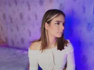 emyliesander camsoda stream image