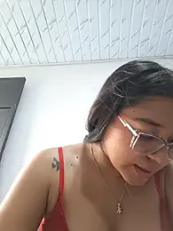 -VICKKY stripchat stream image