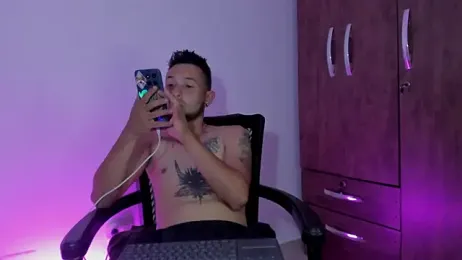 Bad_Couple_1 stripchat stream image