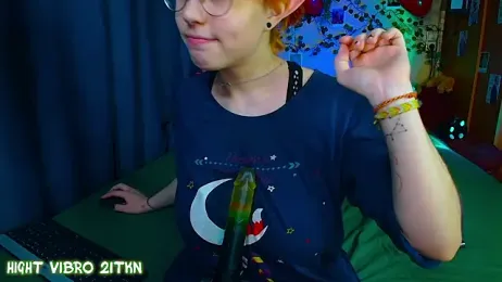 TrickyKitsune stripchat stream image