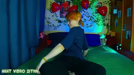 TrickyKitsune stripchat stream image