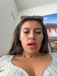 LIZ-06_ stripchat stream image