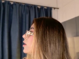 nina-rose camsoda stream image