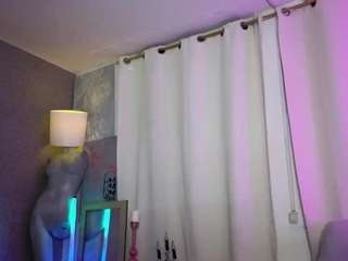 elissecinnamon camsoda stream image