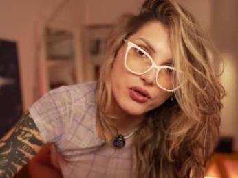 informal_ chaturbate stream image