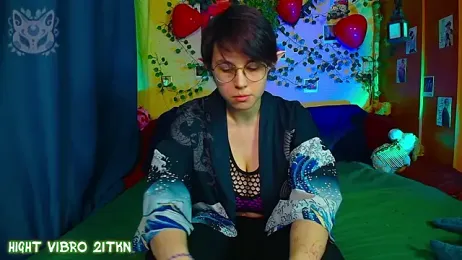 TrickyKitsune stripchat stream image