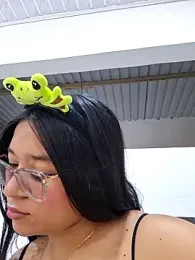 -VICKKY stripchat stream image