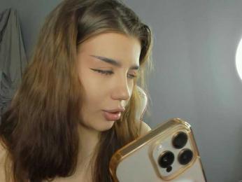 dolly-ll bongacams stream image