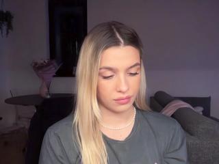 Maci Reynolds flirt4free stream image