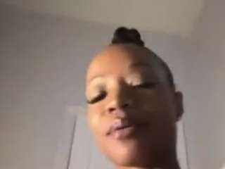 tastethepeach camsoda stream image