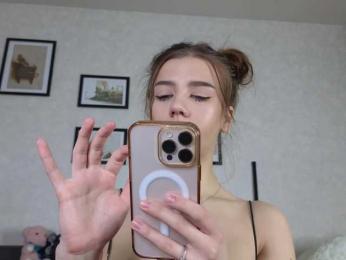 dolly-ll bongacams stream image