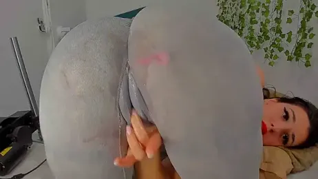 RedAssHottie stripchat stream image