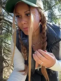 HaileyDiana stripchat stream image