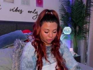 mollywhite camsoda stream image