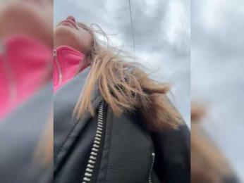 sweetAdel bongacams stream image