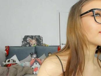 dolly-ll bongacams stream image