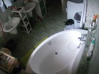 voyeurcam-julmodels-bath-1st-1 camsoda stream image