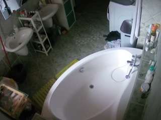 voyeurcam-julmodels-bath-1st-1 camsoda stream image